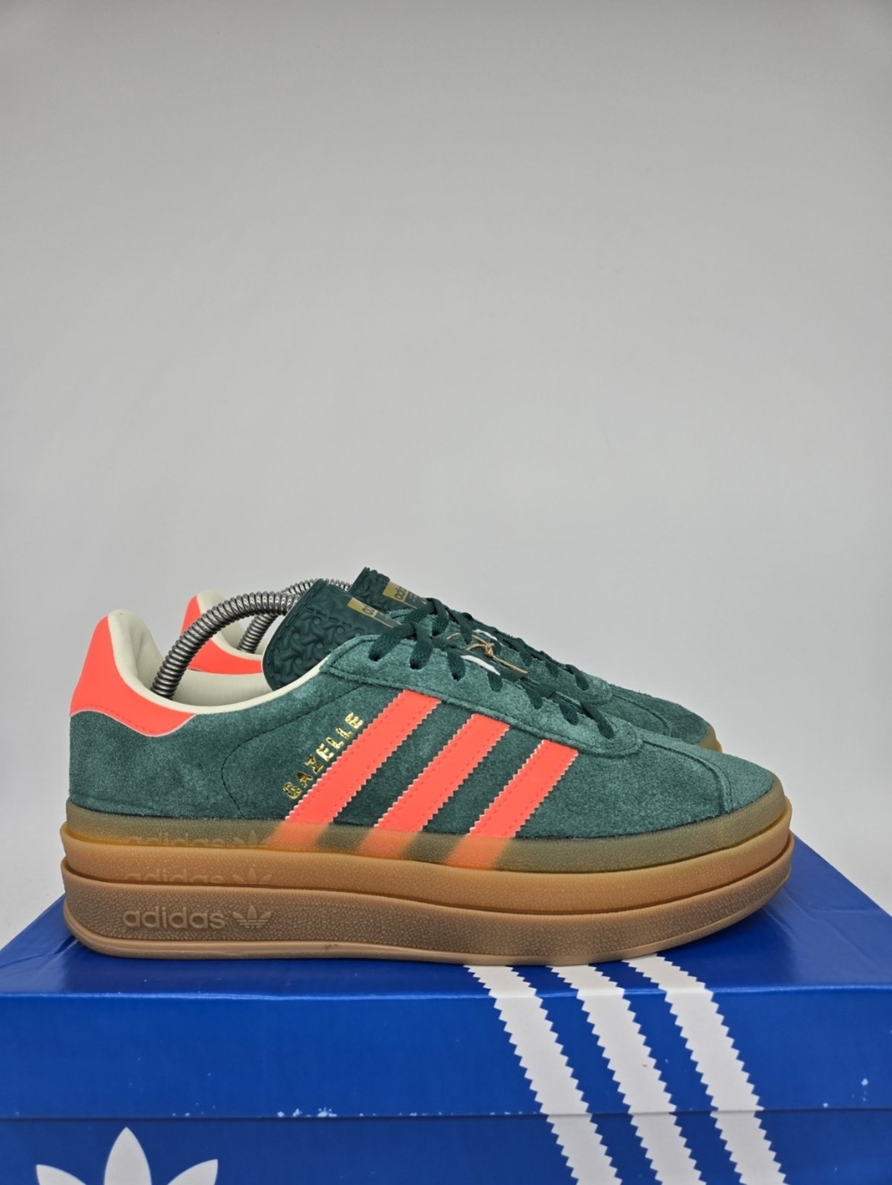 Adidas Gazelle Bold JQ7408 Collegiate Green Signal Coral Girls Shoes Size 6.5 - Picture 3 of 8
